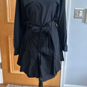 St. John Caviar Black Belted High-Rise Shorts XL